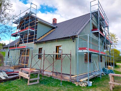 L'échafaudage pendant les travaux